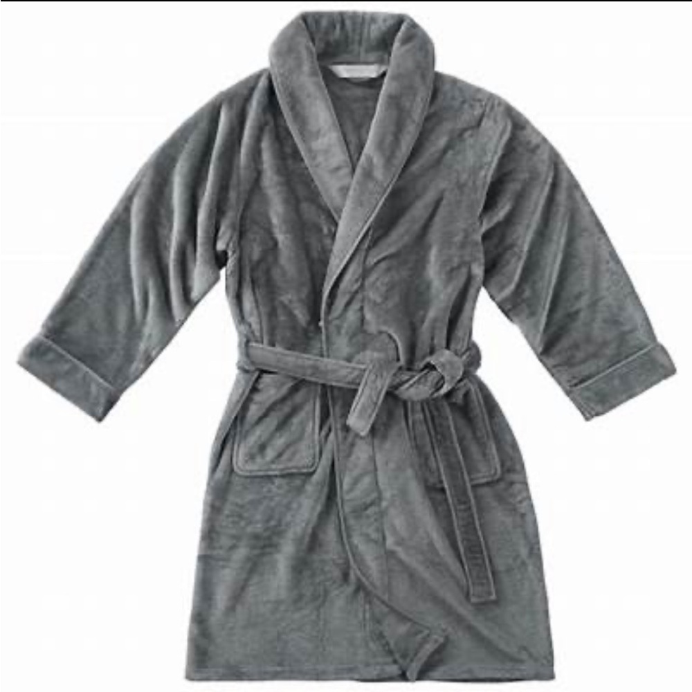 Nestwell Plush Bath Robe